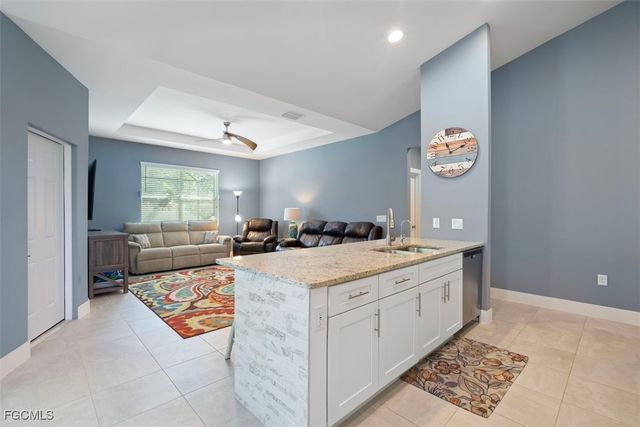 825 SE 5th PL, Cape Coral, FL 33990