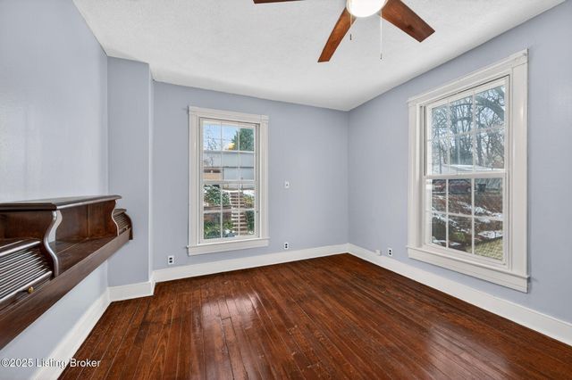 148 Coral Ct, Louisville, KY 40206