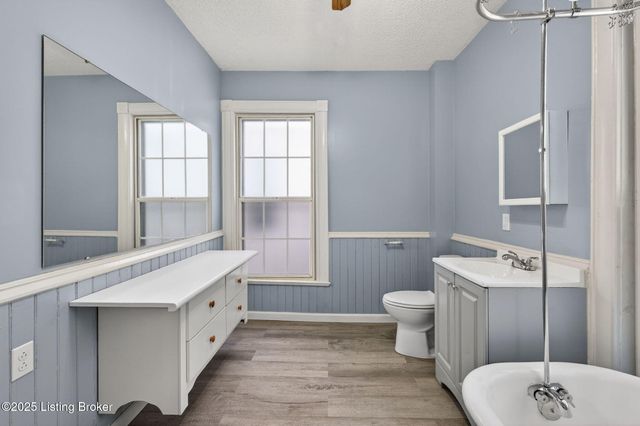 148 Coral Ct, Louisville, KY 40206