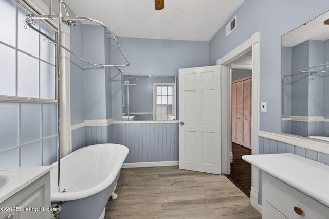 148 Coral Ct, Louisville, KY 40206