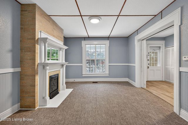 148 Coral Ct, Louisville, KY 40206