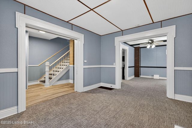 148 Coral Ct, Louisville, KY 40206