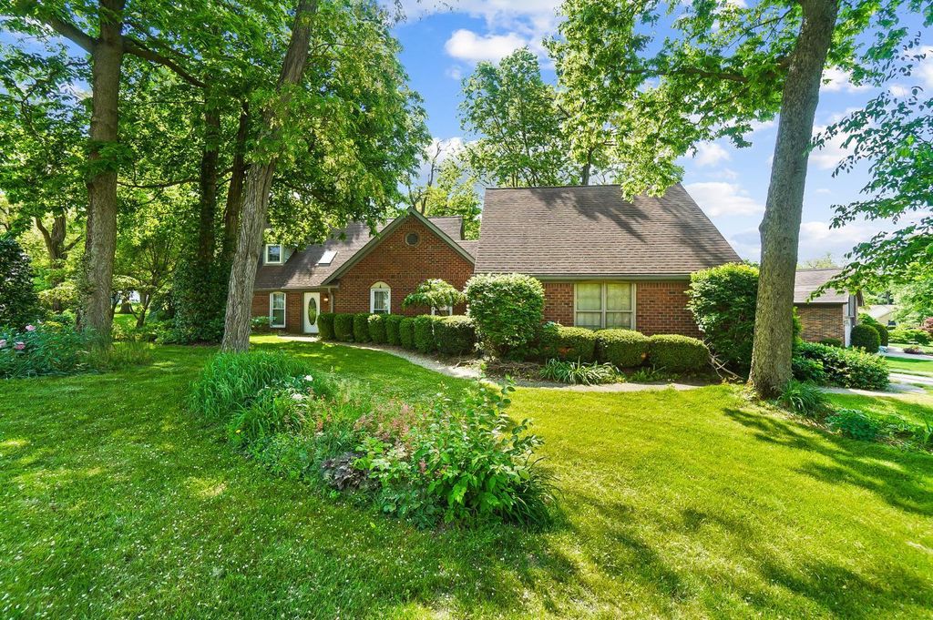 2734 Cricket Woods Drive, Butler Twp, OH 45214