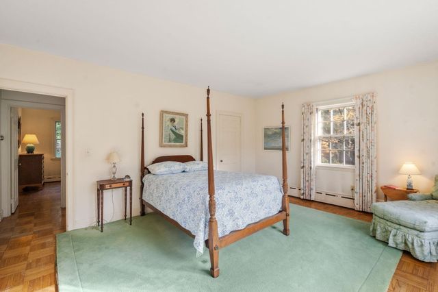 75 Elm St, Medfield, MA 02052