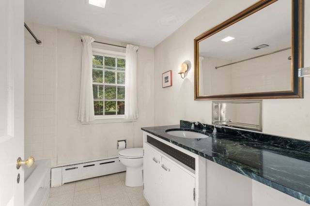 75 Elm St, Medfield, MA 02052