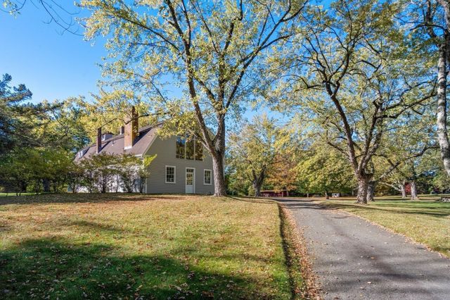 75 Elm St, Medfield, MA 02052