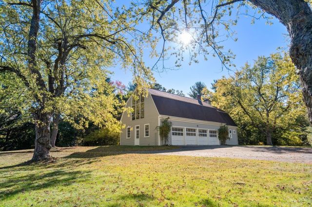 75 Elm St, Medfield, MA 02052