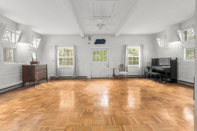 75 Elm St, Medfield, MA 02052