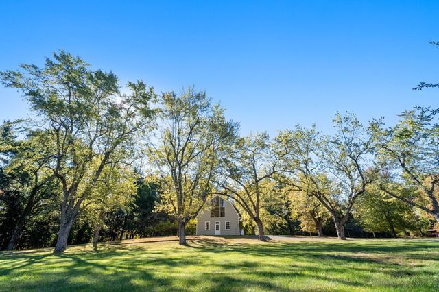75 Elm St, Medfield, MA 02052