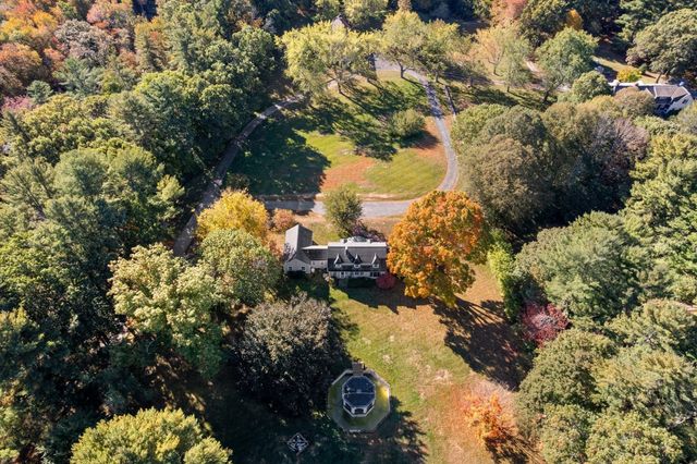 75 Elm St, Medfield, MA 02052