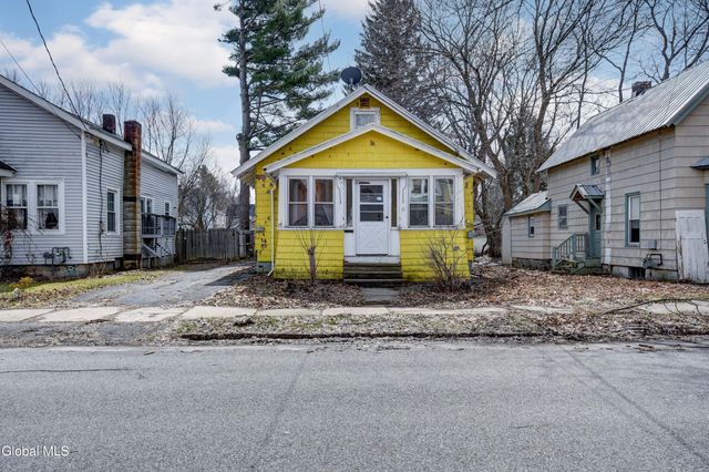 10 Franklin Street, Gloversville, NY 12078