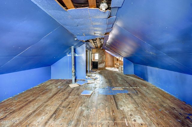 10 Franklin Street, Gloversville, NY 12078