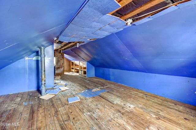 10 Franklin Street, Gloversville, NY 12078