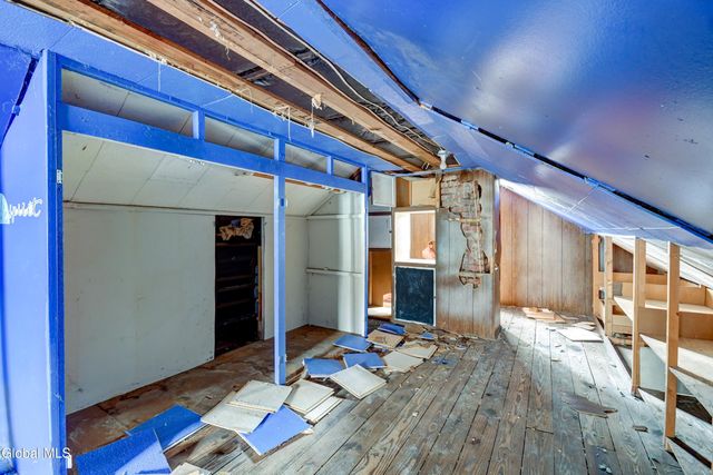 10 Franklin Street, Gloversville, NY 12078