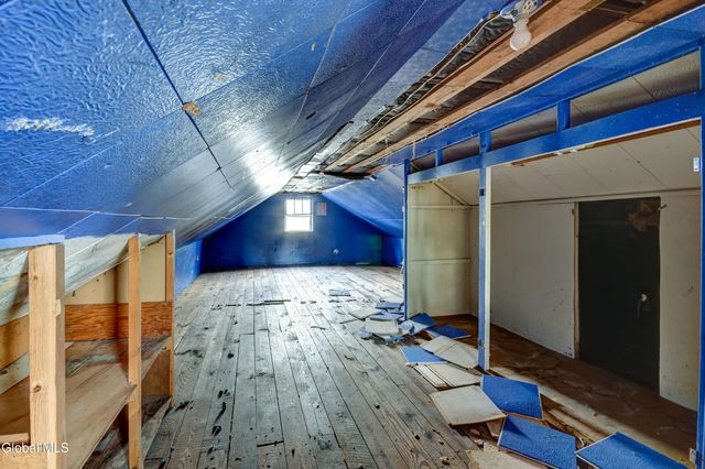 10 Franklin Street, Gloversville, NY 12078