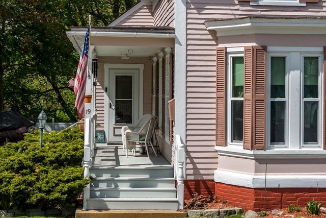 19 Sheridan Avenue, Rochester, NH 03867