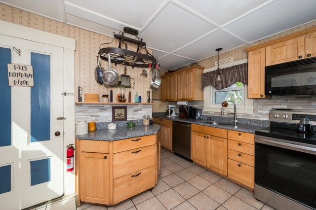 19 Sheridan Avenue, Rochester, NH 03867