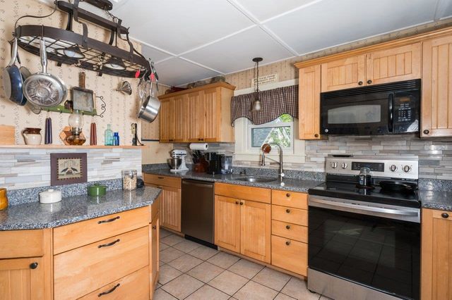 19 Sheridan Avenue, Rochester, NH 03867