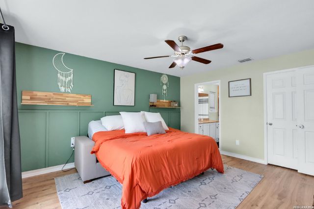 20051 SENIOR RD, Von Ormy, TX 78073