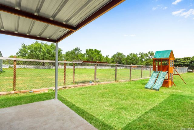 20051 SENIOR RD, Von Ormy, TX 78073