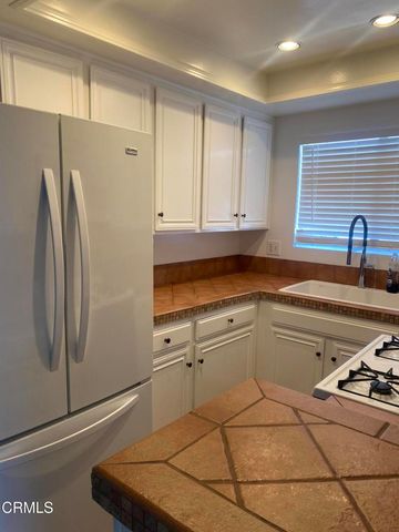 1136 Acadia Place, Ventura, CA 93003