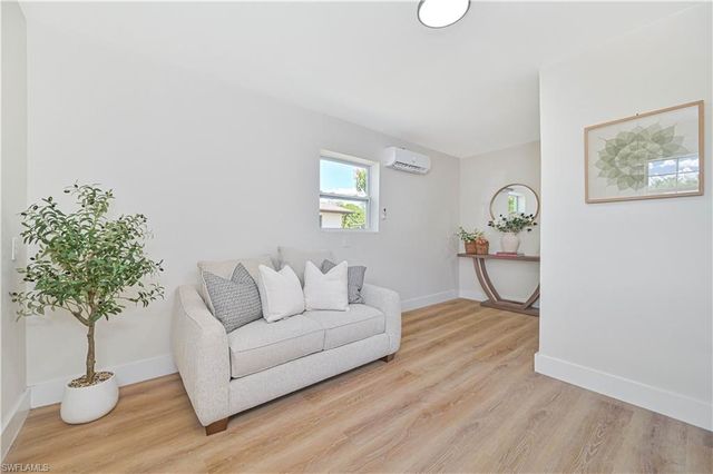 13344 3rd ST, Fort Myers, FL 33905