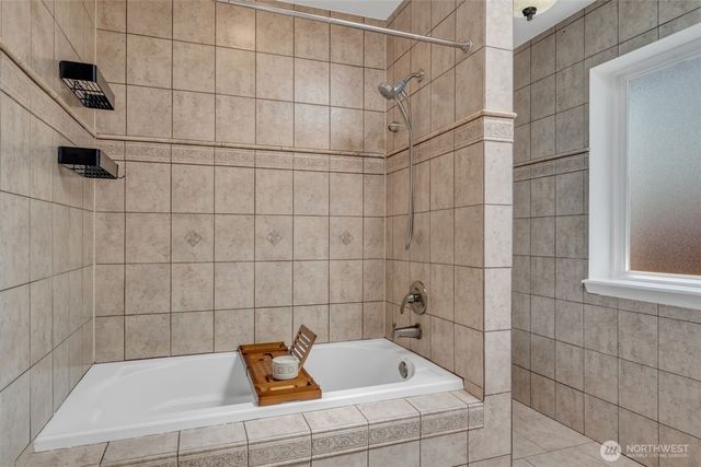 6215 145th Street SE, Everett, WA 98208