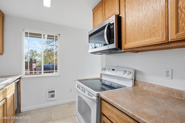 13312 E Rockwell Ave, Spokane Valley, WA 99216