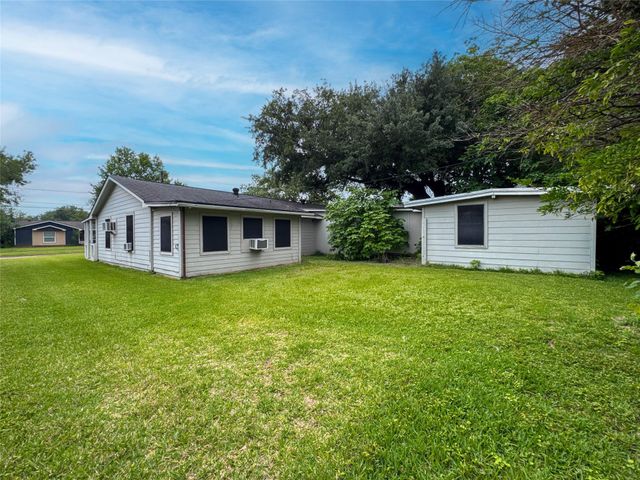 201 W 5th Street, Deer Park, TX 77536