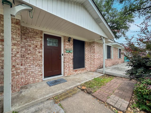 201 W 5th Street, Deer Park, TX 77536