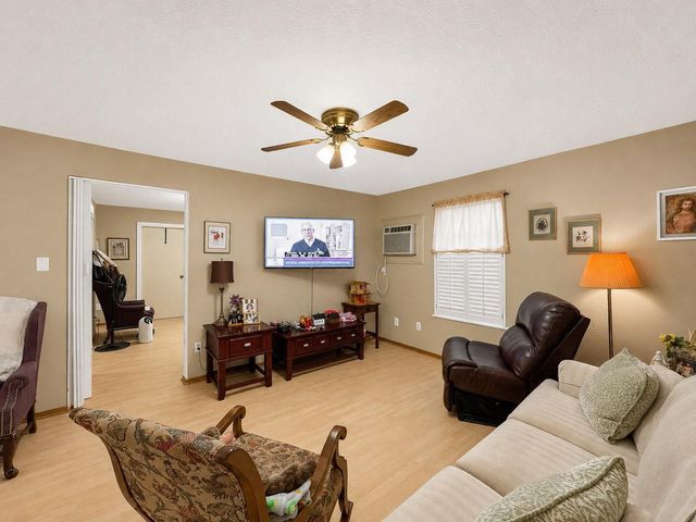 201 W 5th Street, Deer Park, TX 77536