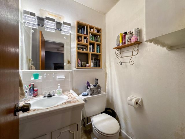 201 W 5th Street, Deer Park, TX 77536