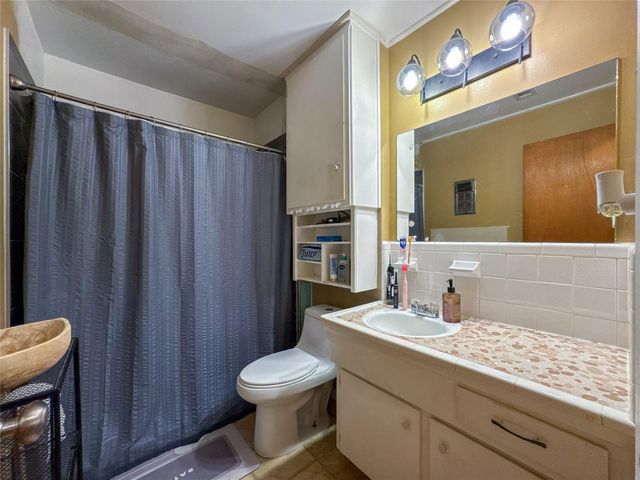 201 W 5th Street, Deer Park, TX 77536