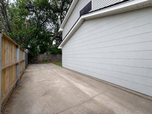 201 W 5th Street, Deer Park, TX 77536