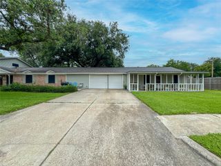 201 W 5th Street, Deer Park, TX 77536
