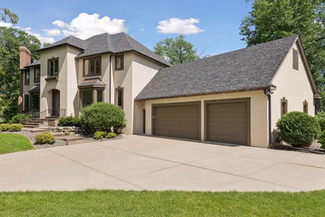 8803 Cove Pointe Road, Eden Prairie, MN 55347
