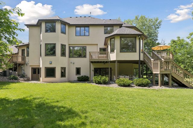 8803 Cove Pointe Road, Eden Prairie, MN 55347