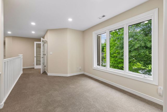 8803 Cove Pointe Road, Eden Prairie, MN 55347