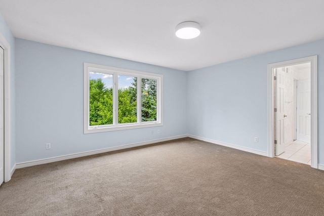 8803 Cove Pointe Road, Eden Prairie, MN 55347