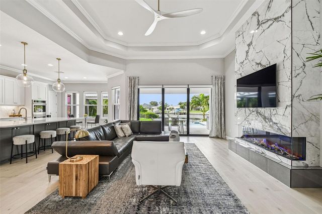 4054 ROCKY SHORES DRIVE, Tampa, FL 33634