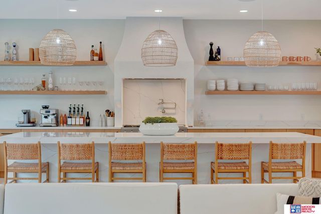 566 S 10th Road, Palmyra, NE 68418