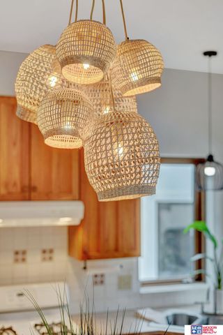 566 S 10th Road, Palmyra, NE 68418