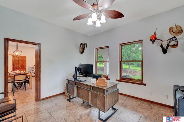 566 S 10th Road, Palmyra, NE 68418