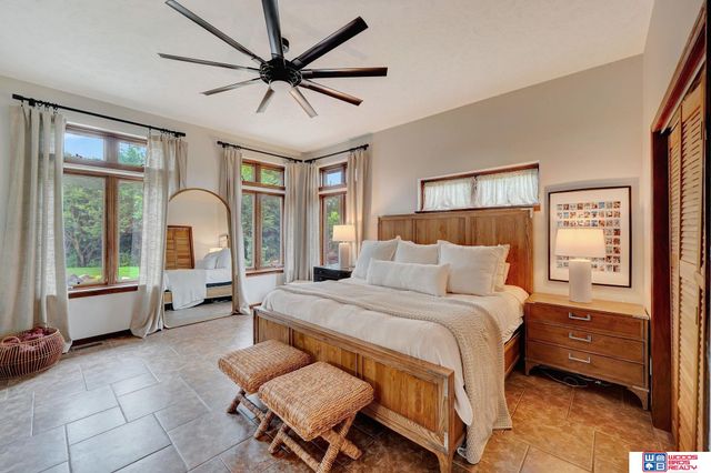 566 S 10th Road, Palmyra, NE 68418