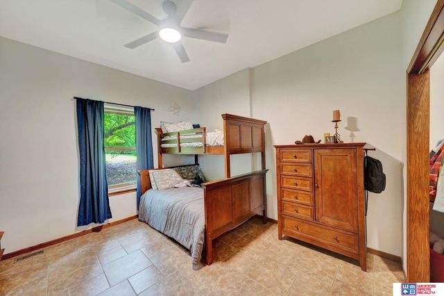 566 S 10th Road, Palmyra, NE 68418