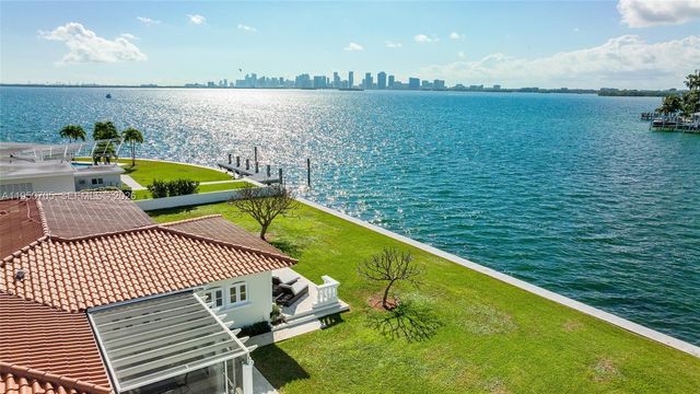 7500 W Treasure Dr, North Bay Village, FL 33141