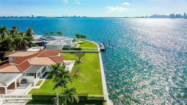 7500 W Treasure Dr, North Bay Village, FL 33141