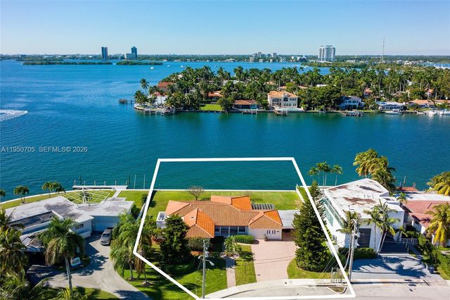 7500 W Treasure Dr, North Bay Village, FL 33141