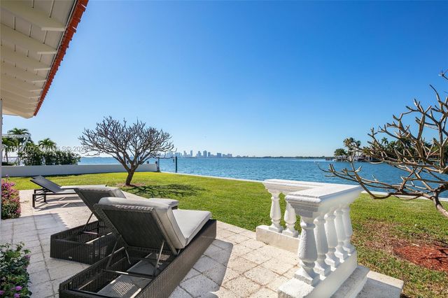 7500 W Treasure Dr, North Bay Village, FL 33141