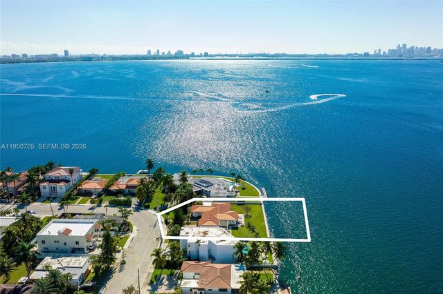 7500 W Treasure Dr, North Bay Village, FL 33141